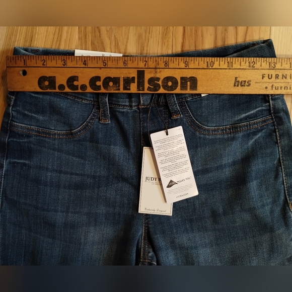 Judy Blue Boy Friend Fit Pull On Jean Leggings Women's Size 3 / 26 NWT - Picture 9 of 9